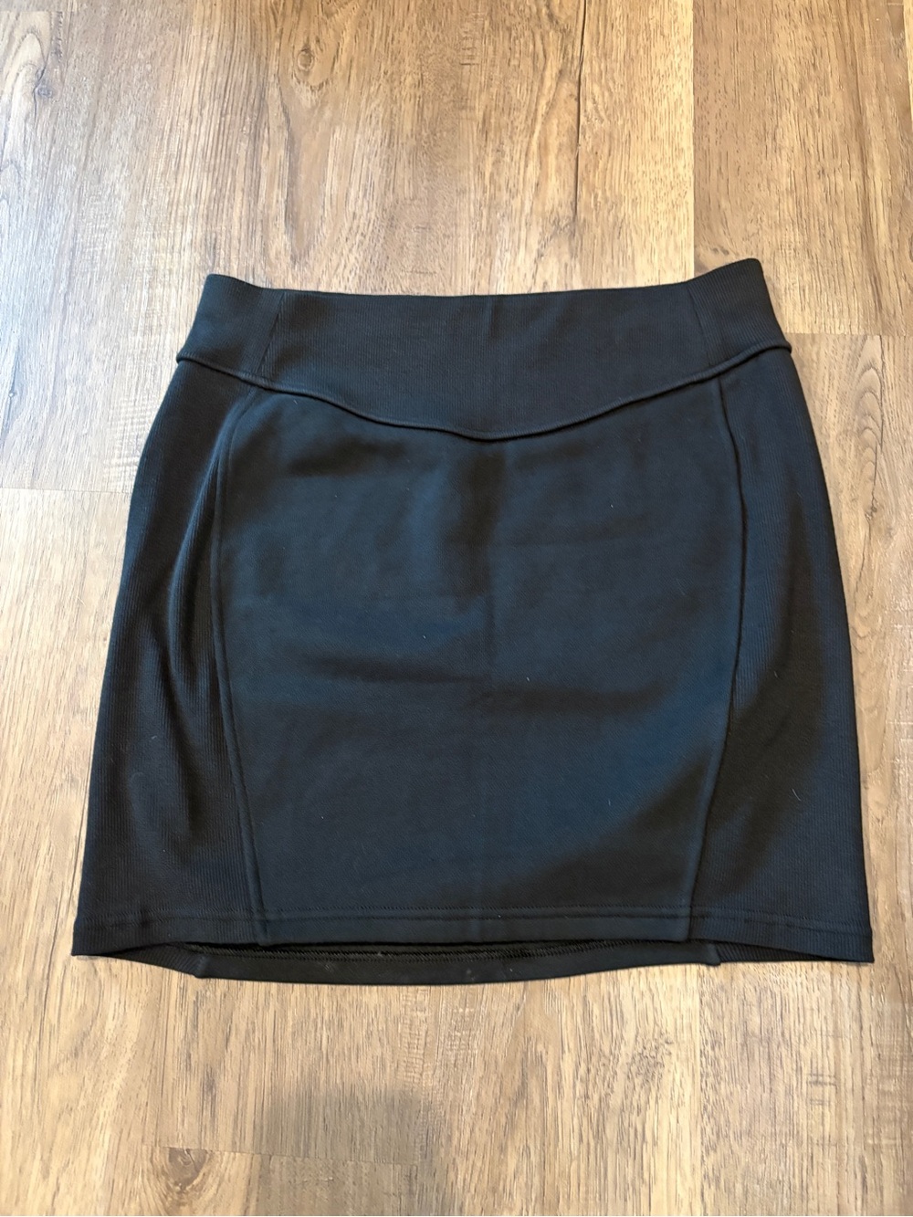 Lululemon Scuba Skirt black Knit Pencil Skirt - Women size medium